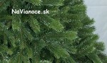 umelý vianočný stromček 3d
